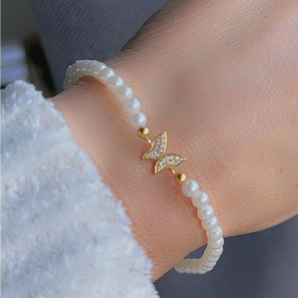 Pearl and 24k Gold Vermeil Bracelet - Picture 5 of 10